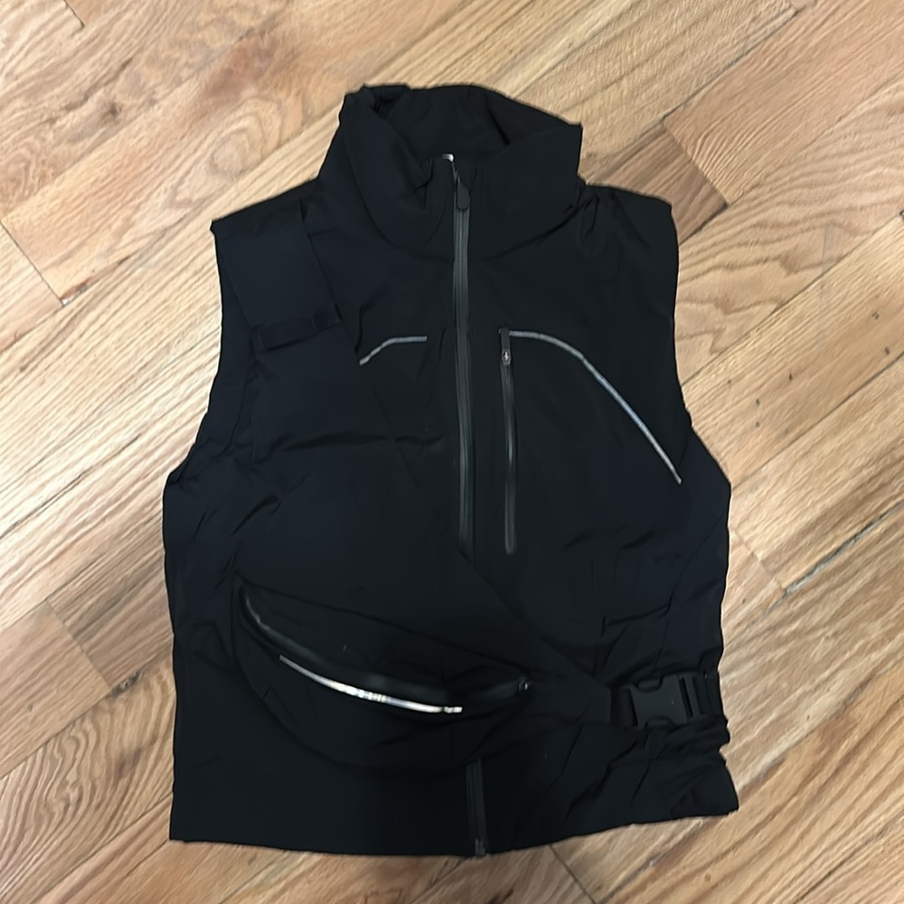 Lululemon Storage Insulted Running Vest in Black